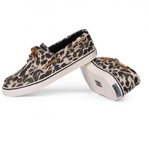 Leapor Sperry boat shoe
